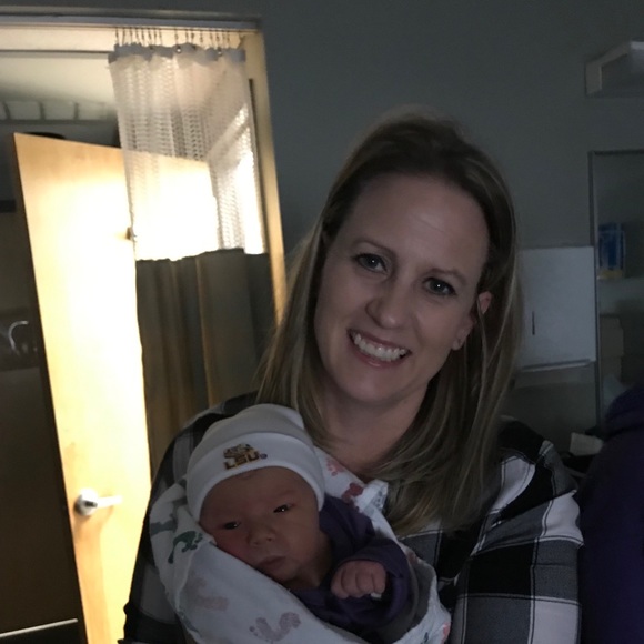 Meet your Posher, Lynette - Picture 1 of 1